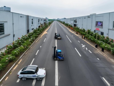 本篇涵盖多部分内容：精选更新、二手供求及综合资讯等