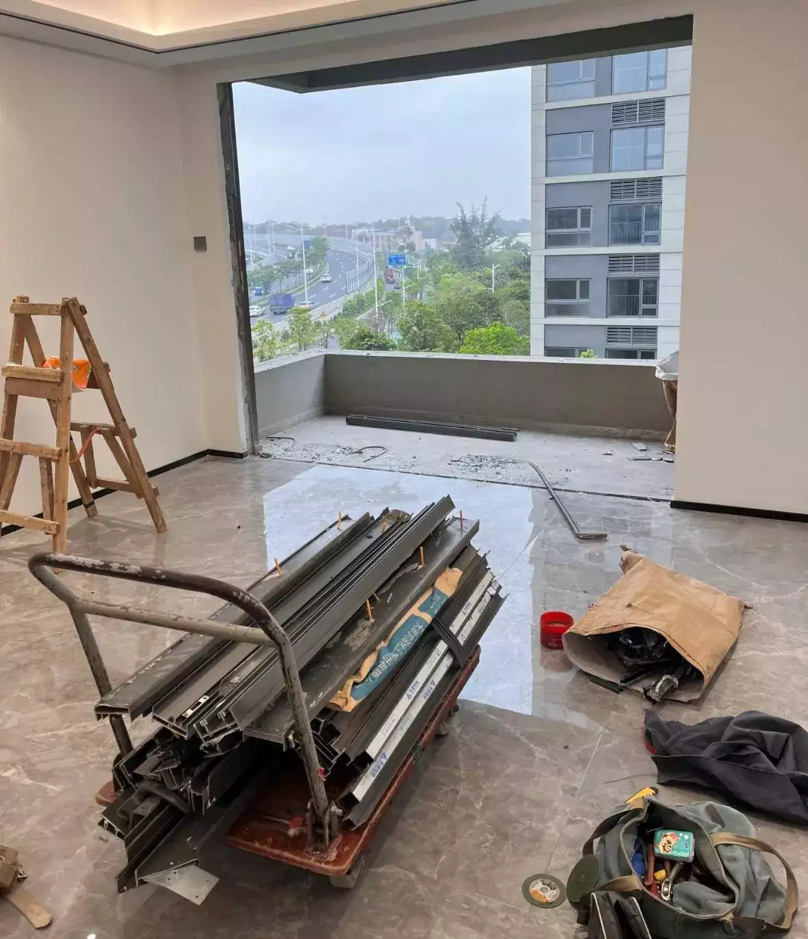 二手房窗户更换建议_二手房信息_封阳台费用