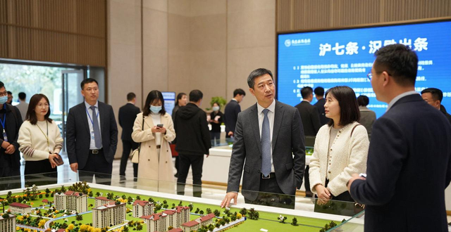 沪七条落地首个休息日，上海新房二手房同步回暖